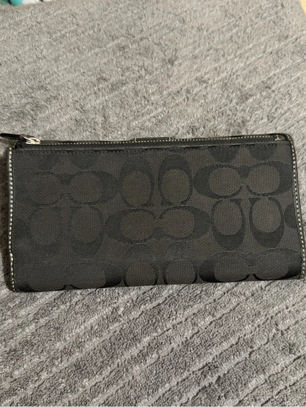 Coach classic wallet